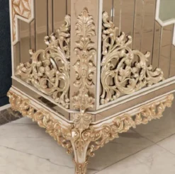 Casa Padrino Luxus Barock Vitrine Weiß / Gold - Handgefertigter Massivholz Vitrinenschrank mit 2 Türen - Prunkvolle Barock Möbel