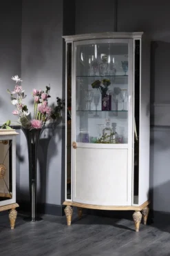 Casa Padrino Luxus Barock Vitrine Weiß / Gold 80 x 42 x H. 196 cm - Barock Vitrinenschrank