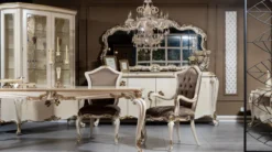 Casa Padrino Luxus Barock Vitrine Cremefarben / Weiß / Gold - Handgefertigter Massivholz Vitrinenschrank mit 2 Glastüren - Barock Möbel