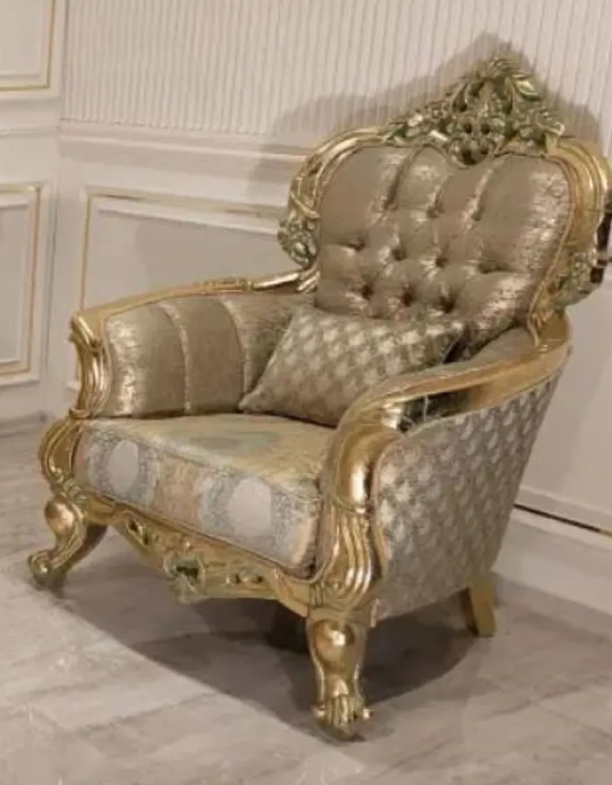 Casa Padrino Luxus Barock Wohnzimmer Sessel Gold / Grün / Gold - Prunkvoller Sessel mit elegantem Muster - Handgefertigte Barock Wohnzimmer Möbel