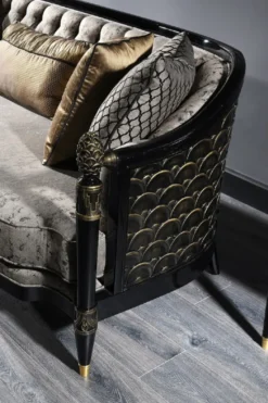Casa Padrino Luxus Barock Wohnzimmer Set Silbergrau / Schwarz / Gold - 2 Sofas & 2 Sessel & 1 Couchtisch & 2 Beistelltische - Prunkvolle Barock Möbel - Luxus Qualität