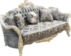 Casa Padrino Luxus Barock Wohnzimmer Set Grau / Antik Weiß / Gold - 2 Barock Sofas & 2 Barock Sessel & 1 Barock Couchtisch - Luxus Wohnzimmer Möbel im Barockstil - Barock Möbel - Edel & Prunkvoll