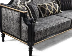 Casa Padrino Luxus Barock Wohnzimmer Set Grau / Schwarz / Gold - 2 Sofas & 2 Sessel & 1 Couchtisch mit Glasplatte in Marmoroptik - Wohnzimmer Möbel im Barockstil - Edel & Prunkvoll