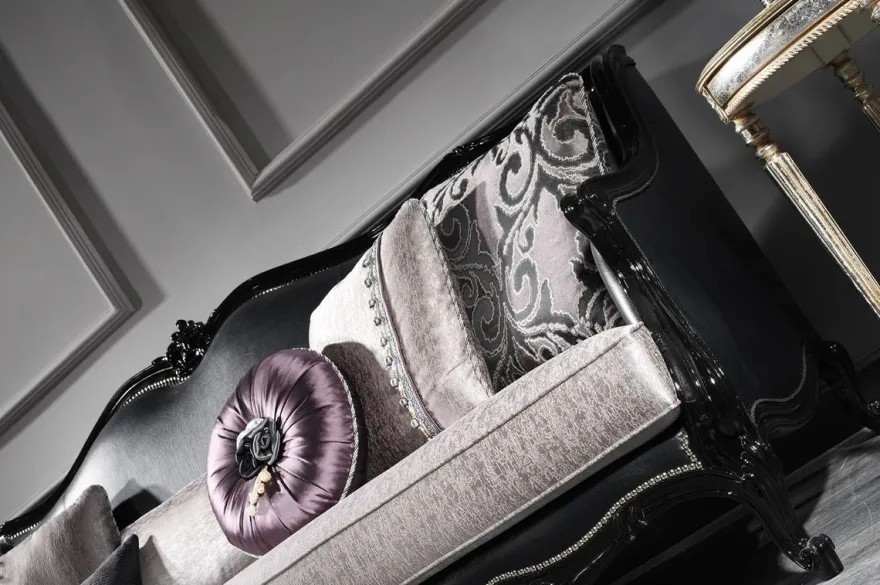 Casa Padrino Luxus Barock Wohnzimmer Sofa Silber / Schwarz 260 x 90 x H. 95 cm - Edel & Prunkvoll