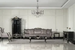Casa Padrino Luxus Barock Wohnzimmer Sofa Silber / Schwarz / Silber - Prunkvolles Barockstil Sofa mit dekorativen Kissen - Luxus Wohnzimmer Möbel im Barockstil - Barock Möbel