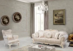 Casa Padrino Luxus Barock Wohnzimmer Set Hellrosa / Weiß / Gold - 2 Sofas & 2 Sessel & 1 Beistelltisch - Wohnzimmer Möbel im Barockstil - Edel & Prunkvoll