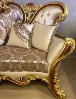 Casa Padrino Luxus Barock Wohnzimmer Set Creme / Silber / Gold / Braun - 2 Barock Sofas & 2 Barock Sessel & 1 Barock Couchtisch - Luxus Wohnzimmer Möbel im Barockstil - Barock Möbel