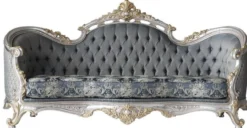 Casa Padrino Luxus Barock Wohnzimmer Set Grau / Blau / Silber / Gold - 2 Sofas & 2 Sessel & 1 Couchtisch - Prunkvolle Wohnzimmer Möbel im Barockstil