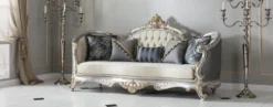 Casa Padrino Luxus Barock Wohnzimmer Sofa mit dekorativen Kissen Creme / Blau / Silber / Gold 250 x 95 x H. 125 cm - Edel & Prunkvoll