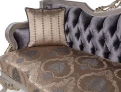 Casa Padrino Luxus Barock Wohnzimmer Sofa mit Kissen Lila / Beige / Silber / Gold 228 x 93 x H. 108 cm - Barockmöbel