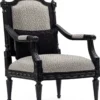 Casa Padrino Luxus Barock Wohnzimmer Sessel Silber / Schwarz - Handgefertigter Barockstil Sessel mit dekorativem Kissen - Luxus Wohnzimmer Möbel im Barockstil - Barock Möbel - Edel & Prunkvoll
