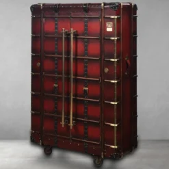 Casa Padrino Luxus Barschrank mit Rollen Bordeauxrot / Messing 110 x 50 x H. 170 cm - Kofferschrank im Retro Look - Retro Stil Weinschrank - Bar Möbel - Luxus Möbel