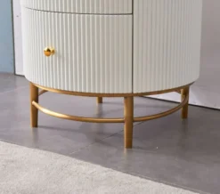 Casa Padrino Luxus Beistelltisch Weiß / Messingfarben / Gold Ø 50 x H. 58 cm - Runder Nachttisch mit 2 Schubladen - Moderne Möbel