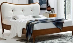 Casa Padrino Luxus Biedermeier Doppelbett Braun / Weiß 182 x 214 x H. 120 cm - Massivholz Bett mit Echtleder Kopfteil - Schlafzimmer Möbel - Luxus Qualität