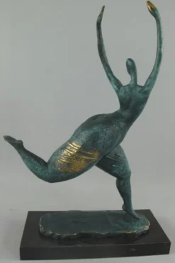Casa Padrino Luxus Bronze Deko Skulptur Tänzerin Türkis / Gold / Schwarz 35 x 15 x H. 48 cm - Abstrakte Bronze Deko Figur mit Marmorsockel - Schreibtisch Deko - Deko Accessoires