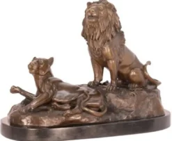 Casa Padrino Luxus Bronze Deko Skulptur Löwe & Löwin Bronzefarben H. 29 cm - Deko Bronzefigur - Dekofigur - Deko Accessoires - Luxus Kollektion