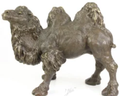 Casa Padrino Luxus Bronzefigur Kamel Bronze / Gold 44 x H. 34 cm - Edle Bronze Skulptur