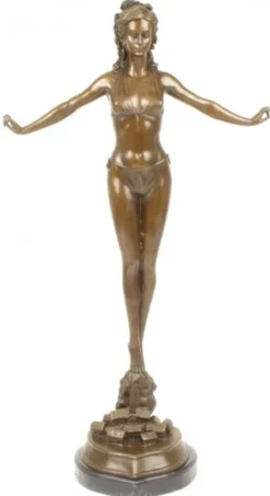Casa Padrino Luxus Bronze Figur Frauenfigur auf Natursteinsockel - Art Deco Skulptur, 70.5 cm