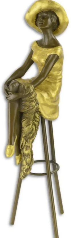 Casa Padrino Luxus Bronzefigur Dame sitzt an der Bar Bronze / Gold 12,9 x 9,1 x H. 28,2 cm - Bronze Skulptur - Dekofigur