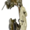 Casa Padrino Luxus Bronze Skulptur Römer mit goldenem Fleece Bronze / Gold / Schwarz 16,2 x 16 x H. 44,6 cm - Bronzefigur mit Marmorsockel - Deko Accessoires