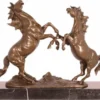 Casa Padrino Luxus Bronze Skulptur 2 Pferde auf Marmorsockel Bronze / Schwarz 42 x H. 36,5 cm - Bronzefigur - Dekofigur - Deko Accessoires
