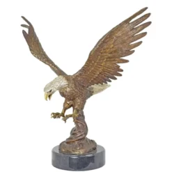 Casa Padrino Luxus Bronze Skulptur Adler mit gespreizten Schwingen Bronze / Gold / Schwarz 75 x H. 76 cm - Bronzefigur mit Marmorsockel - Deko Figur