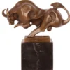 Casa Padrino Luxus Bronze Stierfigur Modernismus - Moderne Skulptur auf Natursteinsockel, 19.0 x 18.2 cm
