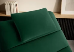 Casa Padrino Luxus Chaiselongue mit Kopfkissen Grün 85 x 170 x H. 92 cm - Wohnzimmer Liegesessel - Relexliege - Recamiere - Wohnzimmer Möbel - Luxus Möbel