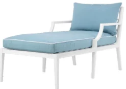 Casa Padrino Luxus Chaiselongue Weiß / Hellblau 68,5 x 157 x H. 79 cm - Liegesessel aus hochwertigen strapazierbarem Aluminium - Wohnzimmermöbel - Gartenmöbel - Gastronomie Möbel
