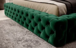 Casa Padrino Luxus Chesterfield Samt Doppelbett mit Matratze Grün - Verschiedene Größen