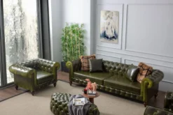 Casa Padrino Luxus Chesterfield Kunstleder Sofa Grün / Dunkelbraun 235 x 90 x H. 75 cm - Wohnzimmer Sofa - Wohnzimmer Möbel - Luxus Möbel - Wohnzimmer Einrichtung - Luxus Einrichtung - Möbel Luxus