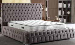 Casa Padrino Luxus Chesterfield Doppelbett Grau / Silber - Verschiedene Größen - Massivholz Bett mit Kopfteil und Matratze - Schlafzimmer Möbel - Hotel Möbel - Luxus Möbel - Chesterfield Möbel