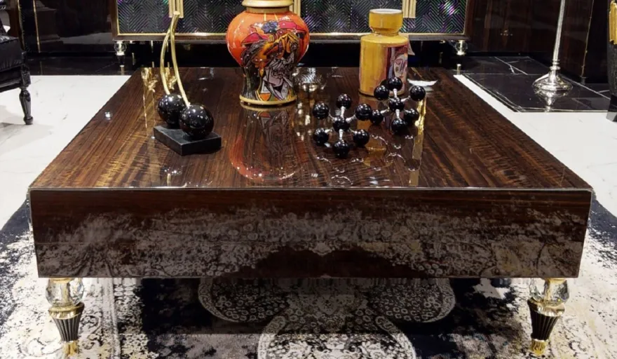 Casa Padrino Luxus Couchtisch Dunkelbraun / Schwarz / Gold 110 x 110 x H. 40 cm - Quadratischer Wohnzimmertisch - Wohnzimmer Möbel - Massivholz Möbel - Luxus Möbel - Luxus Einrichtung