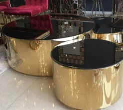Casa Padrino Luxus Couchtisch Set Gold / Schwarz - 3 Wohnzimmertische mit Glasplatte - Luxus Wohnzimmer Möbel