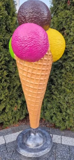 Casa Padrino Luxus Deko Eis im Hörnchen Mehrfarbig H. 175 cm - Großes Deko Eis - Wetterbeständiges XXL Deko Eis - Gastronomie Dekoration - Eisdielen Dekoration - Restaurant Dekoration