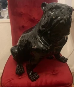 Casa Padrino Luxus Deko Figur Hund Bulldogge Schwarz H. 50 cm - Wetterbeständige Deko Skulptur - Wohnzimmer Deko - Garten Deko