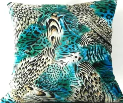 Casa Padrino Luxus Deko Kissen Colorado Feathers Mehrfarbig 45 x 45 cm - Feinster Samtstoff - Luxus Kollektion