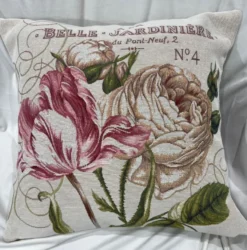 Casa Padrino Luxus Deko Kissen Rosen Creme / Mehrfarbig 45 x 45 cm - Bedrucktes Zierkissen mit edlem Gobelin Stoff - Luxus Deko Accessoires