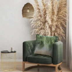 Casa Padrino Luxus Deko Kissen Palmenblätter Grau / Grün 45 x 45 cm - Bedrucktes Samt Kissen mit Fransen - Luxus Deko Accessoires