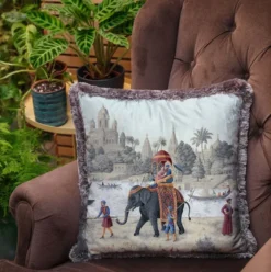 Casa Padrino Luxus Deko Kissen Palast Mehrfarbig / Grau 45 x 45 cm - Bedrucktes Samt Kissen mit Fransen - Luxus Deko Accessoires