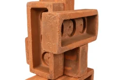 Casa Padrino Luxus Deko Objekt Naturfarben 30 x 22 x H. 61 cm - Skulpturales Objekt aus Terrakotta-Ziegeln und unbehandeltem Messing - Luxus Deko Accessoires