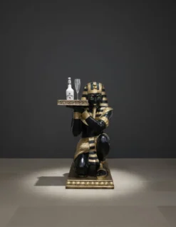 Casa Padrino Luxus Deko Skulptur Statue Pharao Einem Tablett H. 90 cm - Deko Skulptur - Deko Figur - Tierfigur - Gartendeko