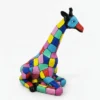 Casa Padrino Luxus Deko Skulptur Giraffe Bunt Sitzend H. 80 cm - Deko Skulptur - Deko Figur - Tierfigur - Gartendeko