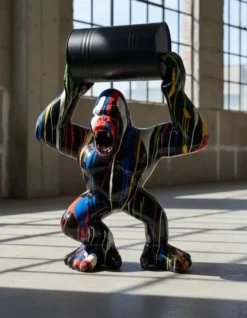 Casa Padrino Luxus Deko Skulptur Affe Gorilla Matte Barrel Mülleimer H. 140 cm - Riesige Gartenskulptur - Lebensgroße Skulptur - XXL Deko Skulptur - XXL Deko Figur