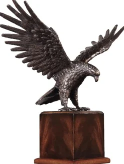 Casa Padrino Luxus Deko Skulptur Adler Bronze / Braun 40 x 20 x H. 37 cm - Bronze Deko Skulptur mit Holzsockel - Bronze Deko Figur - Schreibtisch Deko - Wohnzimmer Deko - Luxus Qualität