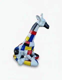 Casa Padrino Luxus Deko Skulptur Giraffe Sitzend Mondrian H. 80 cm - Deko Skulptur - Deko Figur - Tierfigur - Gartendeko