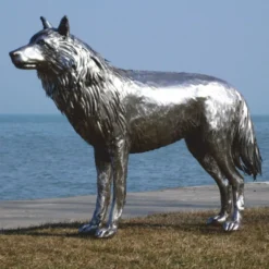 Casa Padrino Luxus Deko Skulptur Wolf Silber 142 cm - Lebensgroße Edelstahl Skulptur - Garten Deko Figur - Garten Metall Skulpturen