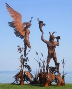 Casa Padrino Luxus Deko Skulptur Engel und Pan Rost 325 x 173 x H. 370 cm - Riesige Metall Skulptur - Riesige Garten Deko Figur - Garten Skulpturen - Metall Skulpturen