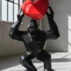 Casa Padrino Luxus Deko Skulptur Affe Liebe Gorilla H. 146 cm - Riesige Gartenskulptur - Lebensgroße Skulptur - XXL Deko Skulptur - XXL Deko Figur