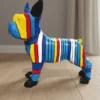 Casa Padrino Luxus Deko Skulptur Hund Französische Bulldogge Rykiel Stripes H. 178 cm - Riesige Gartenskulptur - Lebensgroße Skulptur - XXL Deko Skulptur - XXL Deko Figur